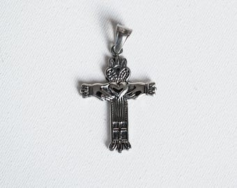 316 Stainless Steel Claddagh Cross Pendant, Heart Cross Necklace, Vintage Cross necklace(CN01)