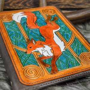 Autumn Fox Hand tooled A5 Leather 6 ring binder organiser journal. image 7