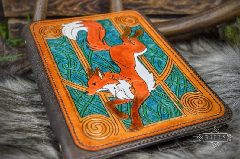 Autumn Fox Hand tooled A5 Leather 6 ring binder organiser journal. image 7