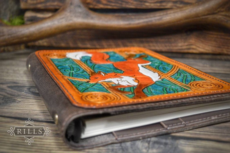 Autumn Fox Hand tooled A5 Leather 6 ring binder organiser journal. image 3