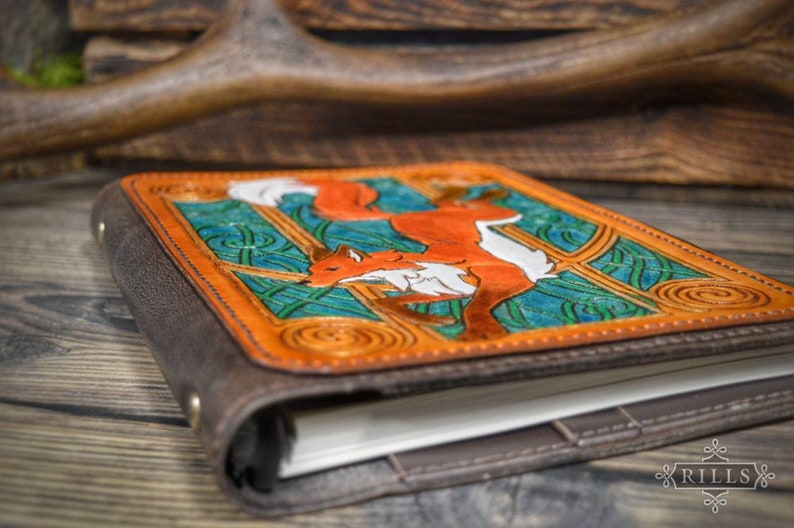 Autumn Fox Hand tooled A5 Leather 6 ring binder organiser journal. image 5