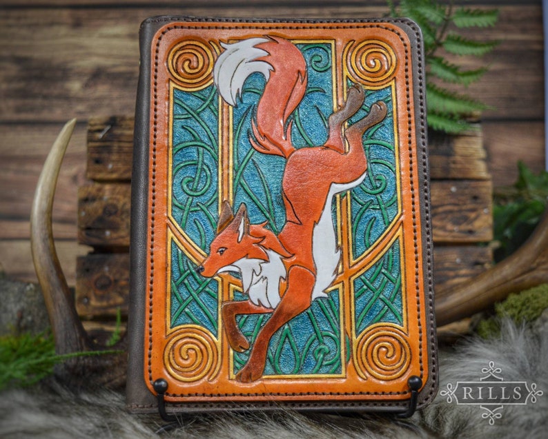 Autumn Fox Hand tooled A5 Leather 6 ring binder organiser journal. image 1