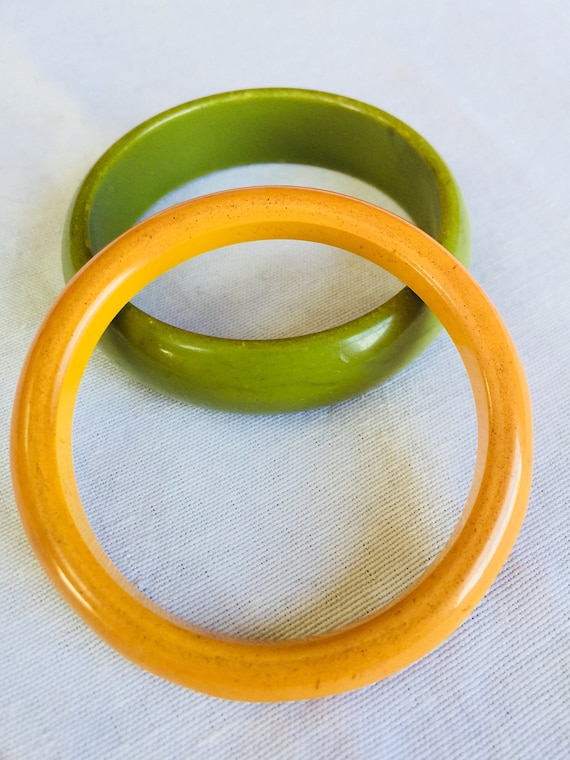 Vintage Butterscotch Yellow Custard Bakelite Brac… - image 1