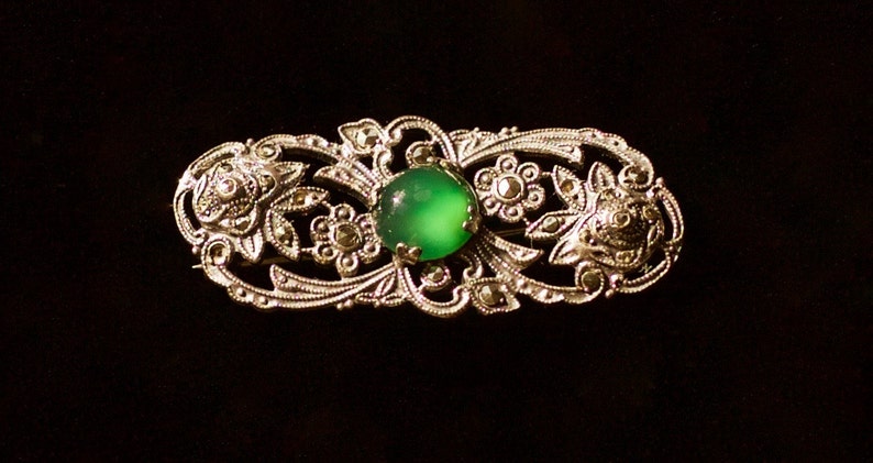 SALE Vintage 1920s Art Nouveau Deco Sterling Silver Marcasite /& Chrysoprase Magical Stone of Venus Brooch Mystical 20s Green Goddess Pin