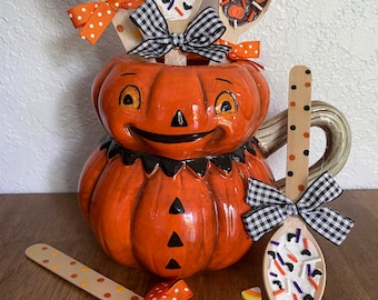 Decorative Halloween Spoon Set, Tiered Tray Decor