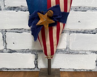 Handmade Patriotic Heart Decor: Tiered Tray Statement Piece