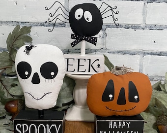 Pumpkin / Skull / Spider shelf sitter / Halloween Decor / Fall Decoration