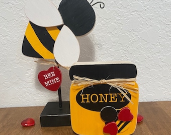 Bumble Bee on a stand / Bee Decor / Tiered Tray Decor / Tiered Tray / Bumble Bees / Valentines / Bee Mine Decor