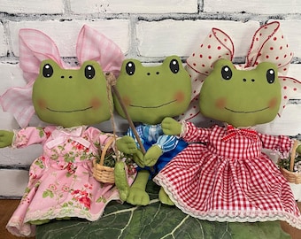 Handmade Cotton Frog Doll: Spring Decor, Rag Doll, Hand-Painted Face