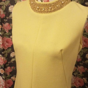 60s Yellow mod A line polyester dress size 12 sleeveless scoop neck embellished collar mid century modern