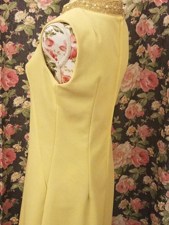 60s Yellow mod A line polyester dress size 12 sle… - image 3