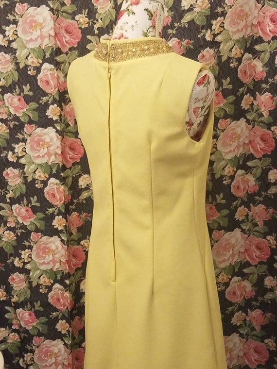 60s Yellow mod A line polyester dress size 12 sle… - image 5