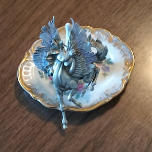 Unicorn brooch purple rhinestones designer jj mystical magical fairy core Pegasus lovers festival