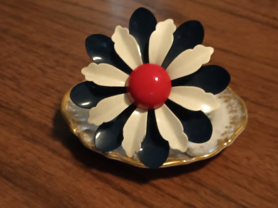 Patriotic red white and blue enamel flower brooch - image 3