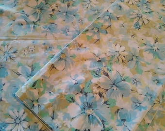 Blue/teal green rose/daisy/floral pillowcases standard size retro 70s flower power decor