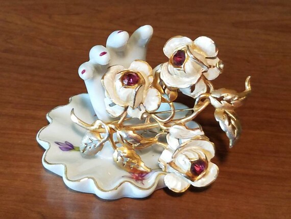 Large art deco goldtone purple amethyst flower br… - image 1