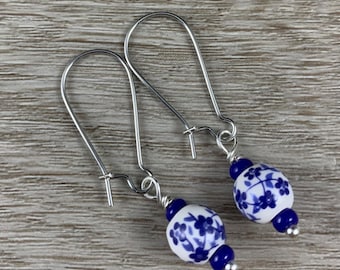 Minimal Blue White Flower Earrings, Unique Beaded Earrings, Silver Ceramic Wedding Jewelry Gift, Dainty Jewelry Gift for Her