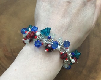 Red White Blue Bracelet, Fourth of July Jewelry, Summer Jewelry, Floral Jewelry, Patriotic Jewelry, Cluster Bracelet ,Womens Bracelet