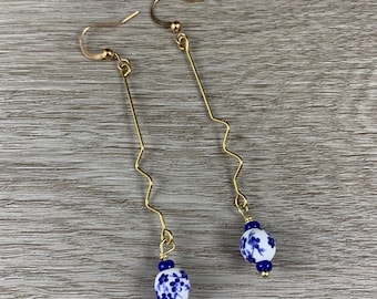 Dainty Blue White Flower Earrings, Unique Beaded Earrings, Minimal Ceramic Wedding Jewelry Gift, Gold Zigzag Earring, Statement Gift for Her