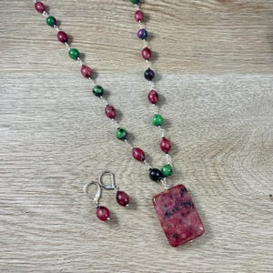 Pink Green Pendant Necklace, Necklace Earring Set, Kiwi Stone Jewelry, Spring Jewelry, Ruby Zoisite Gemstone Jewelry, Womens Fall Jewelry