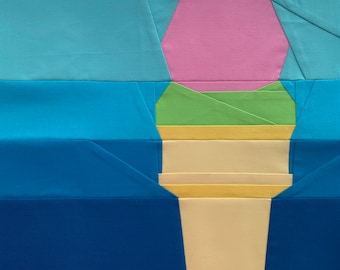 Patrón PDF de cono de helado en un pastel (papel base reconstruido)