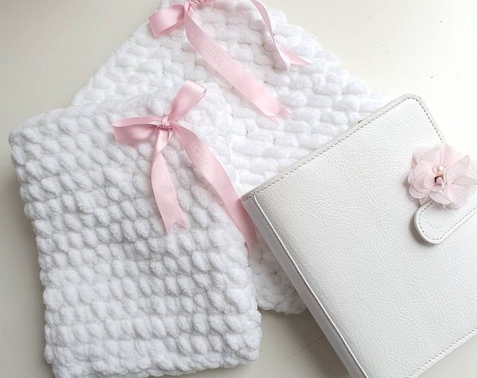 Beautiful white Planner Pouch in 2 sizes