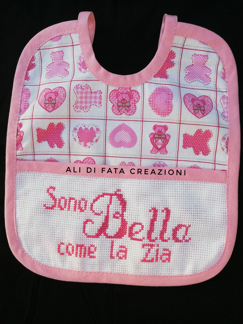 Bavaglino Neonato Personalizzato 'Io Sono Bella Ma Devi Vedere Mio Zio' – Made In Italy – 15x30 Cm