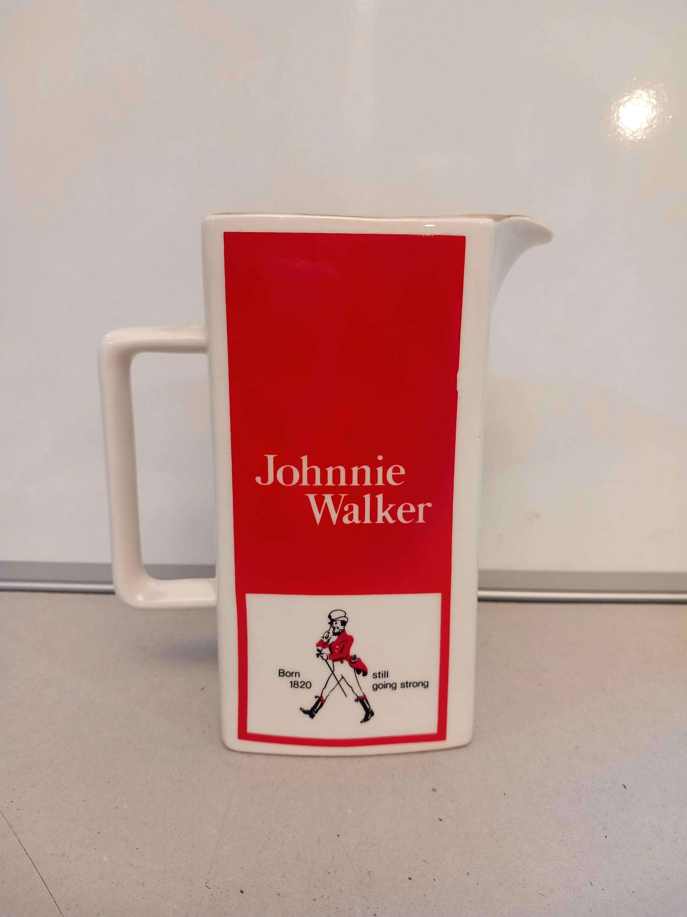 Johnnie Walker ウォータージャグ　イギリスWADE陶器　希少品 Johnnie Walker ウォータージャグ 希少品 イギリスWADE陶器製 【公式通販】