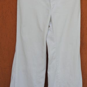 Vaqueros acampanados WRANGLER Blue Bell blancos vintage de los años 80 para mujer, 27x32, fabricados en el Reino Unido.