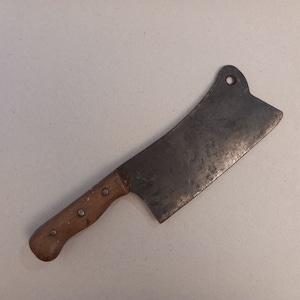 Antique Meat Butcher Chopper Axe Hand Forget Iron 811 g. (1.79 lbs)