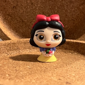Scented Snow White Keychain