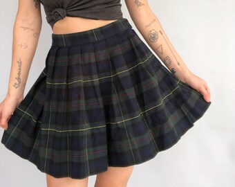 flowy mini skirt 90s