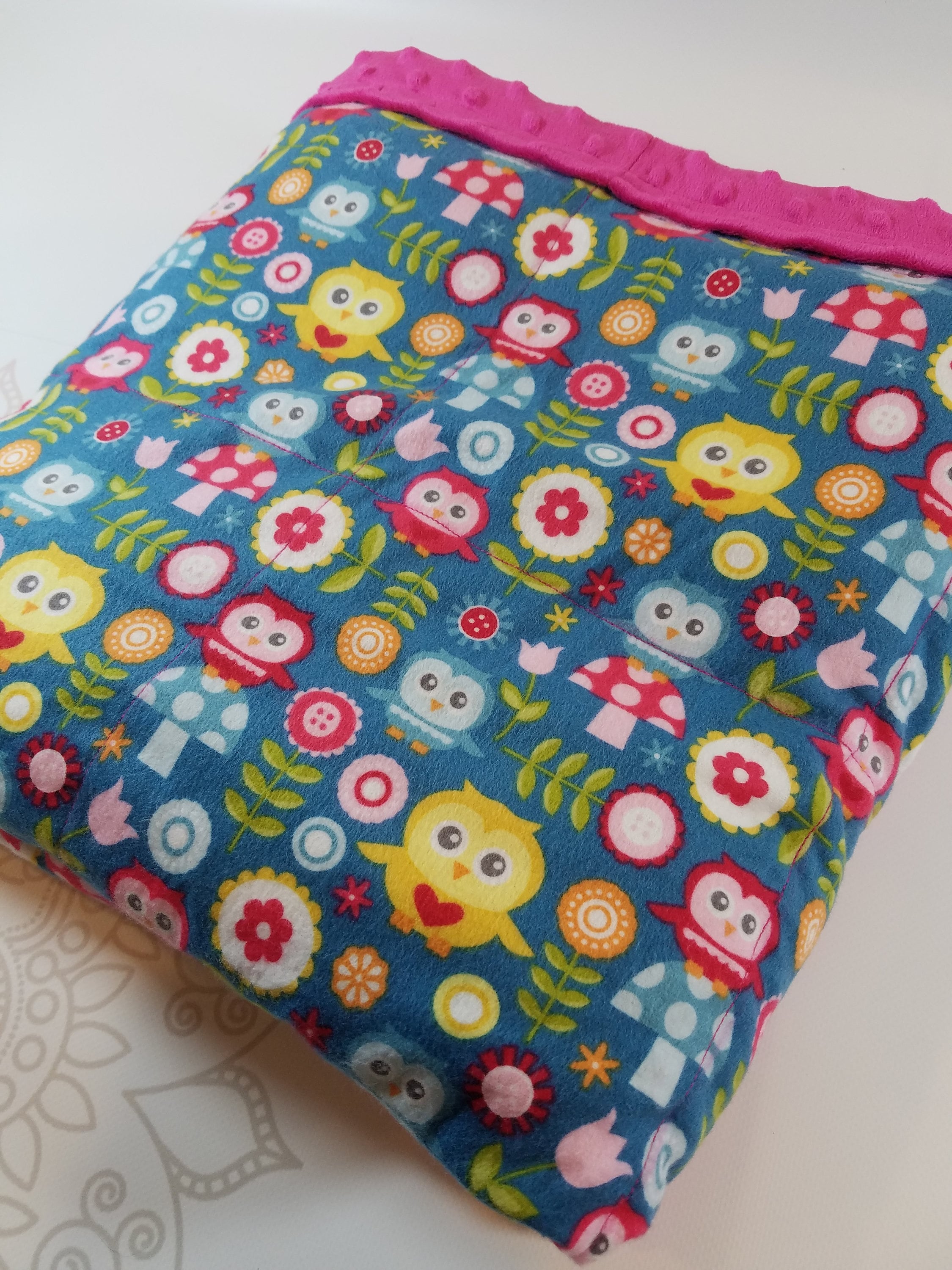 READY to SHIP, Weighted Blanket, 40x50-10 Pounds, Owl Front, Hot Pink