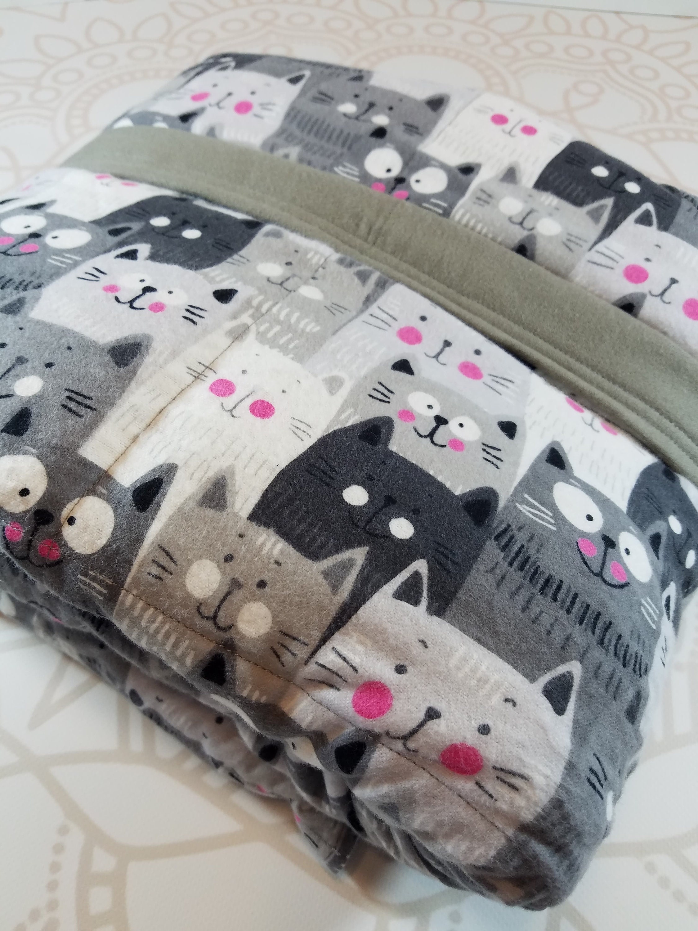 READY to SHIP, Weighted Blanket, 40x70-15 Pounds, Gray Cats Cotton