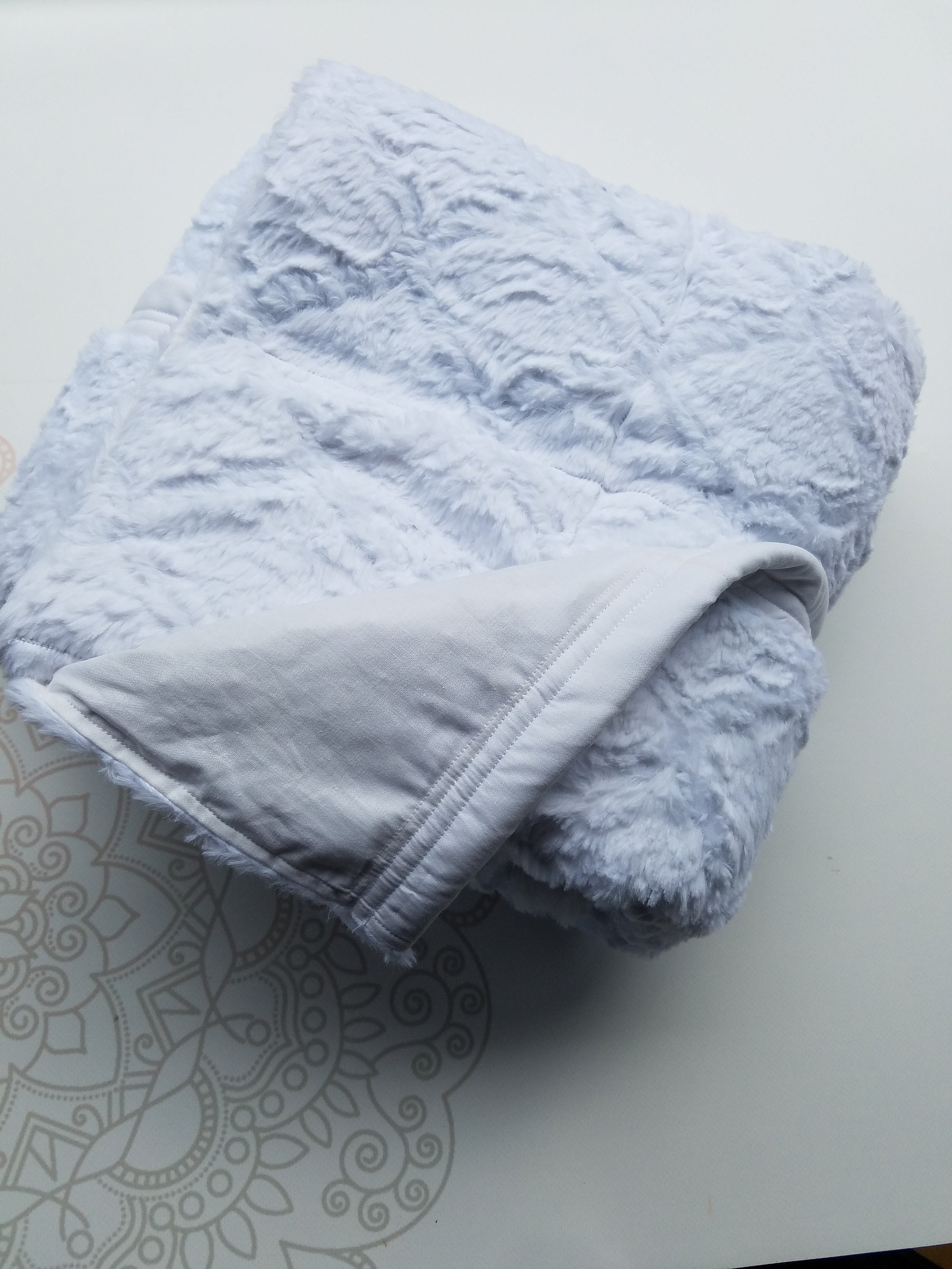 READY to SHIP, Weighted Blanket, 40x7015 Pounds, White Lattice Minky, White Woven Cotton Back