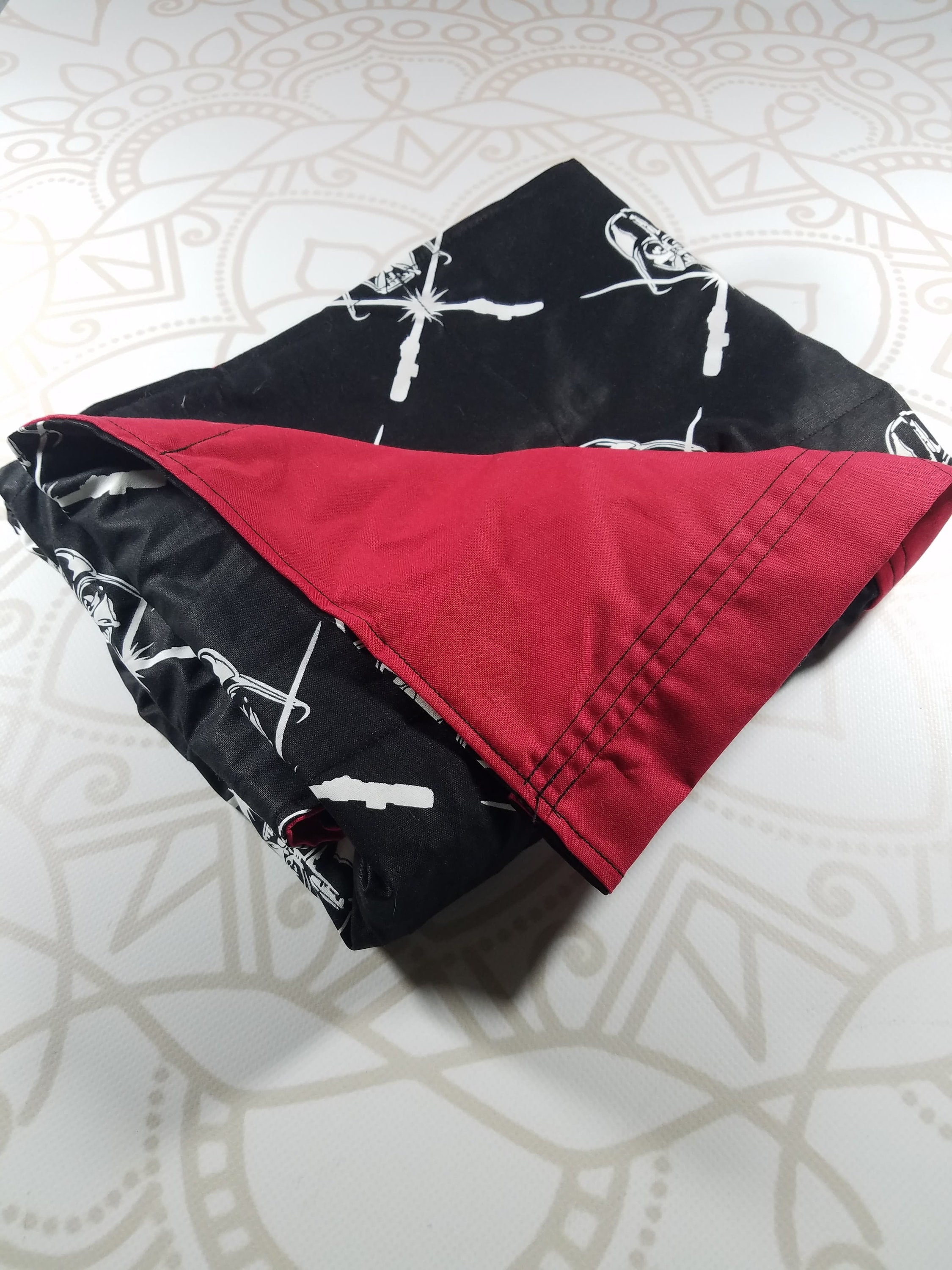 Ready To Ship, 4 Pound, 28x32, WEIGHTED BLANKET, Movie, Red Cotton