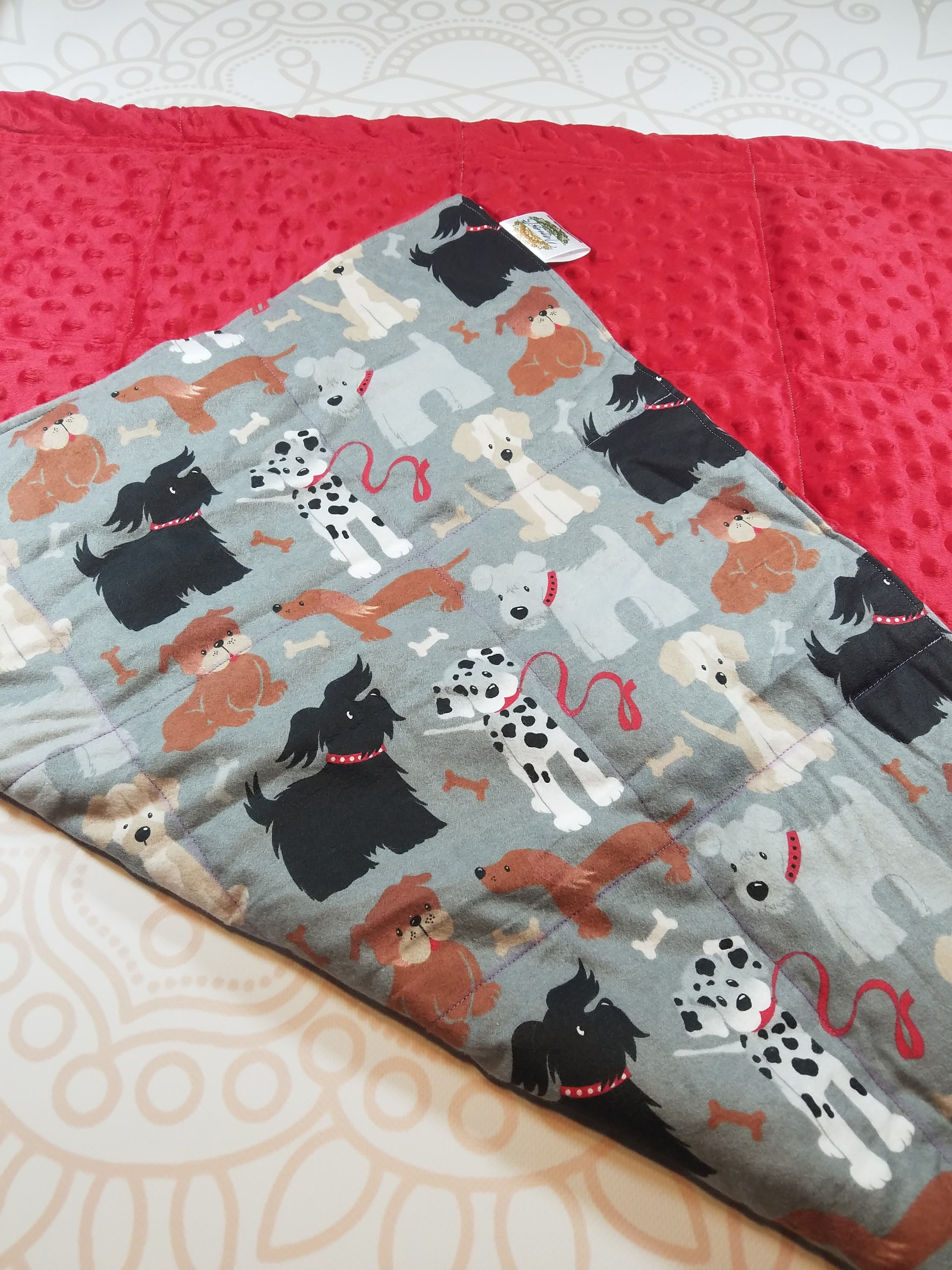 Ready To Ship, 5 Pound, 28x32, WEIGHTED BLANKET, Gray Dog Print, Red