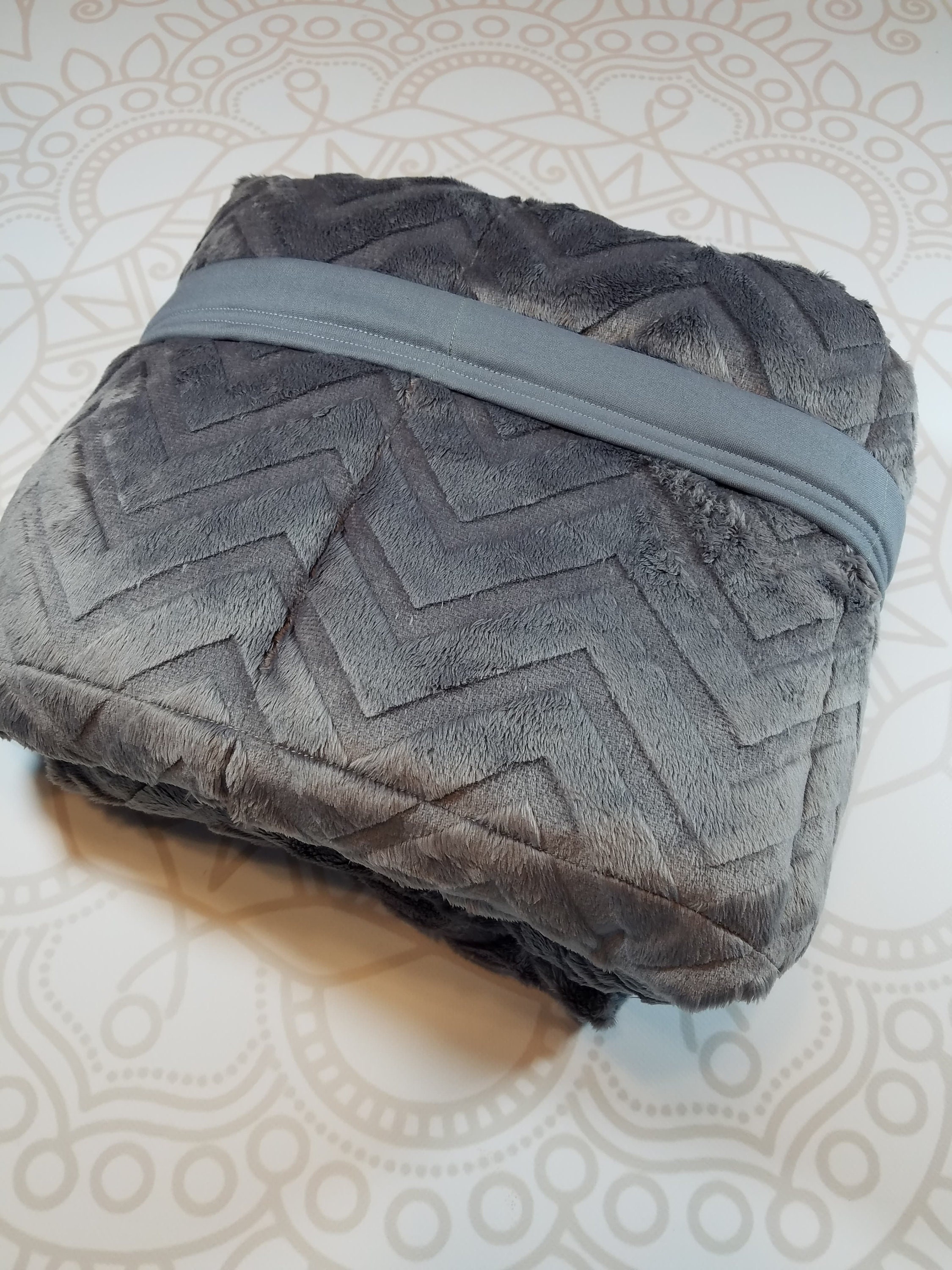 READY to SHIP, 40x70, 20 pound, Weighted Blanket, 40x70, Gray Chevron