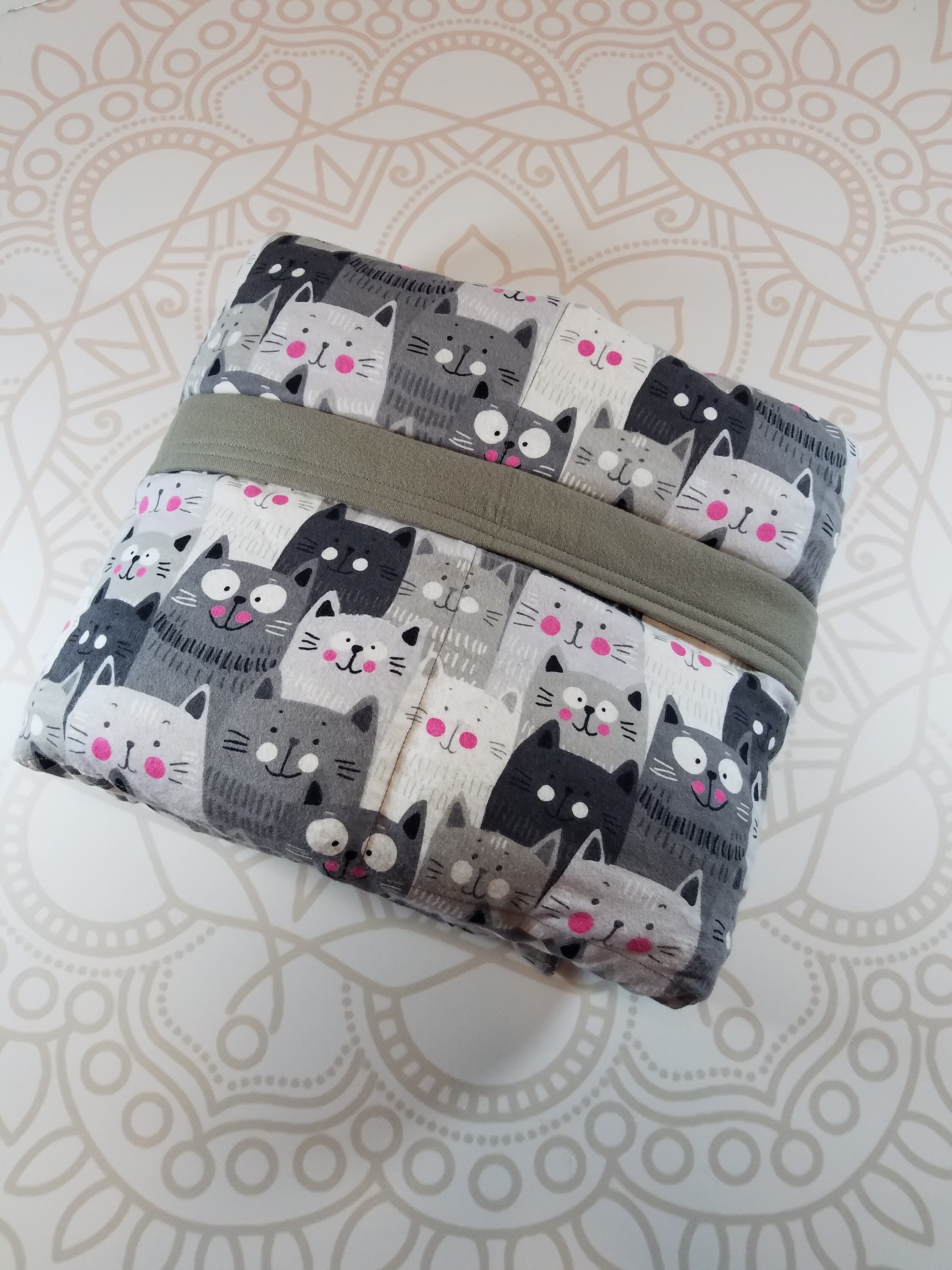 READY to SHIP, Weighted Blanket, 40x7015 Pounds, Gray Cats Cotton