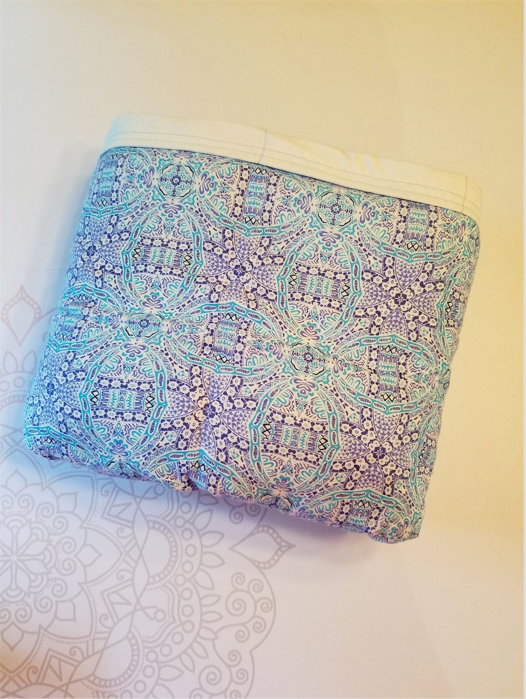 READY to SHIP, Weighted Blanket, 40x6015 Pounds, Blue/Light Blue Medallion, White Woven Cotton