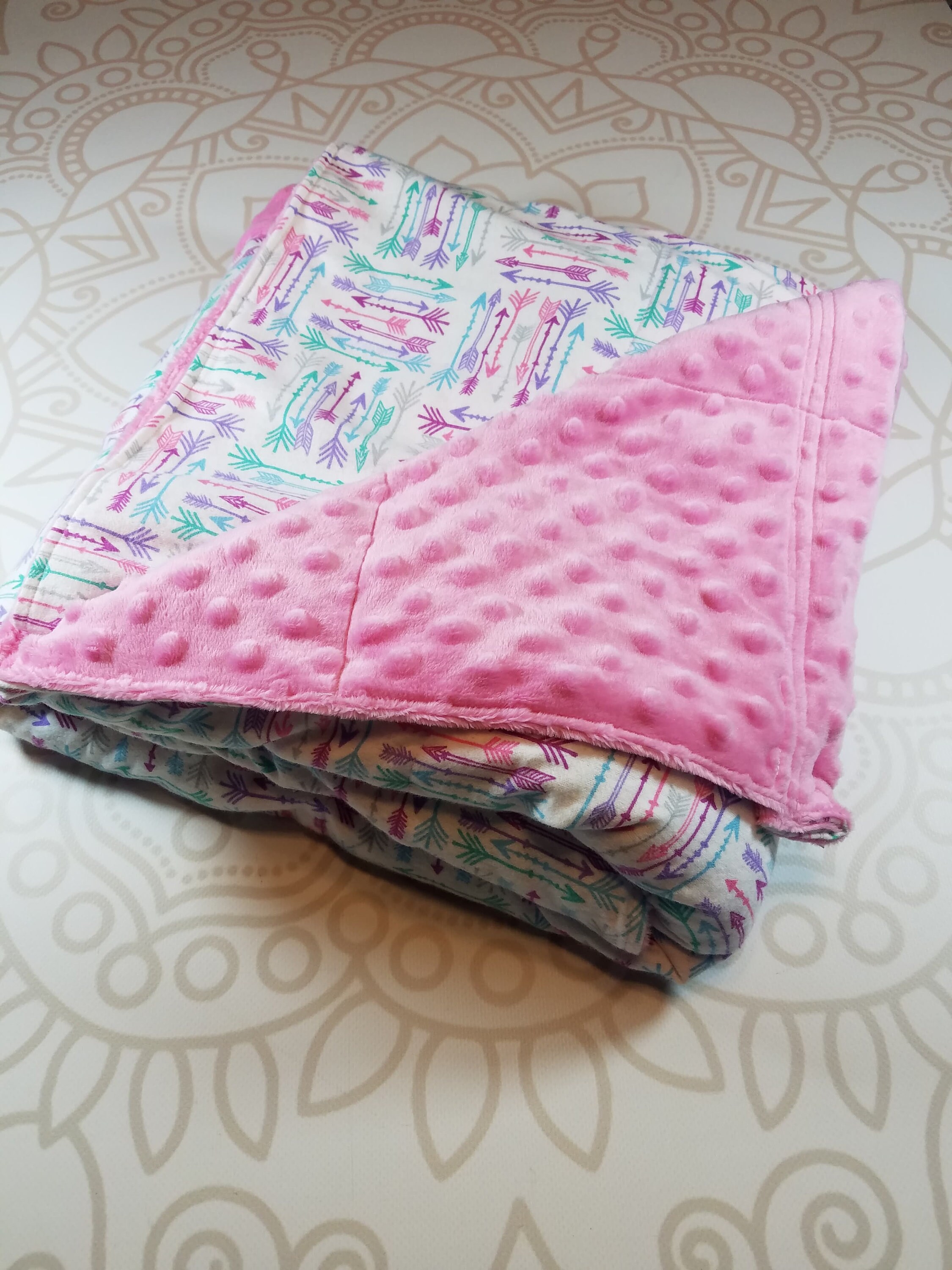 READY to SHIP, 40x50, 10 Pounds, Weighted Blanket, Pastel Arrows, Pink