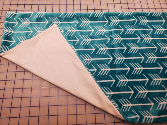 Weighted Lap Pad, Teal Arrow Minky with White Cotton Back, 14x22 inches, 3 Pounds, Fidget Pad, Homework Pad, Sensory Companion