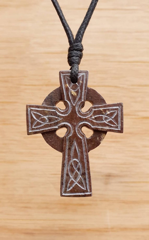 Pendentif Croix Celtique En Or 9 Carats - Médaille 24x14 Mm, Poids 1,4 G | Bijou élégant, Livré Dans écrin - 10