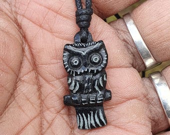 28mm フクロウペンダント – 手彫りクリスタルフクロウ – 叡智の