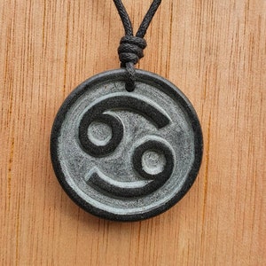 Krebs Sternzeichen Symbol Anhänger Halskette | Krebs Horoskop Sternzeichen Charm Anhänger Schmuck | Von mir selbst handgeschnitzt aus Naturstein