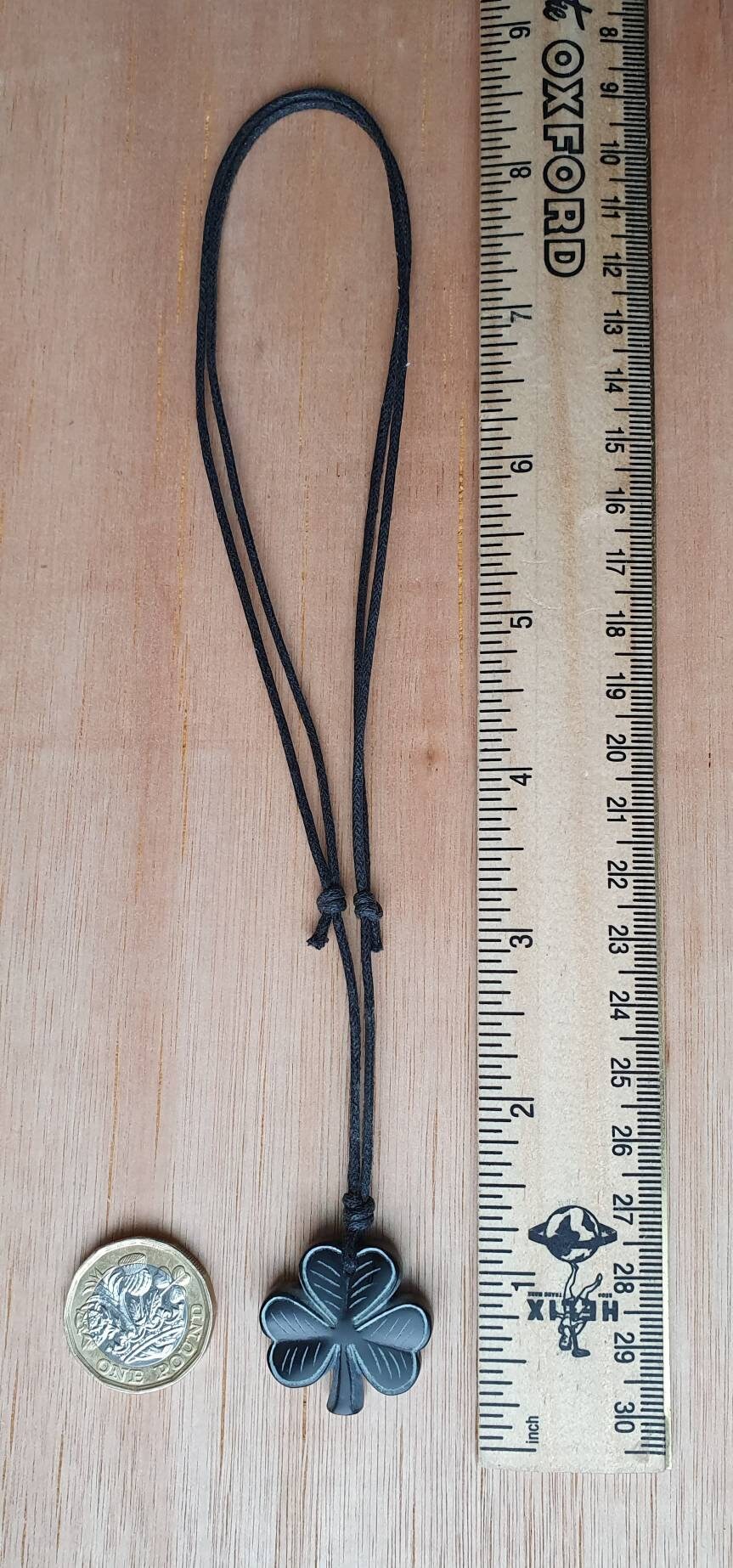 Dreamtimes Collana con ciondolo a forma di trifoglio irlandese con trifoglio gioiello per il giorno di San Patrizio per le donne con nodo celtico trifoglio collane irlandesi portafortuna, Medio