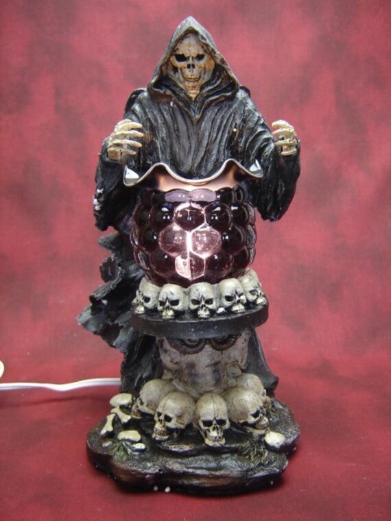 Pure Oils Grim Reaper W//Skulls Aroma Lamp
