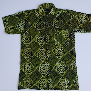 Delitak Mens Obstacle Batik Shirt, Green and Black, Free US Shipping