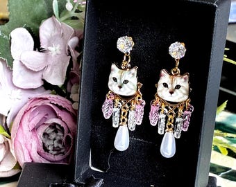 Grey Cat Earrings with Leaves & Pearl Drop – Cat Lovers Gift
