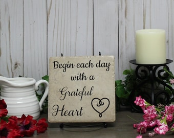Begin Each Day with a Grateful Heart Tile Sign - Vinyl Sign - Vinyl Sayings - Encouragement - Decorative Tile - Inspirational